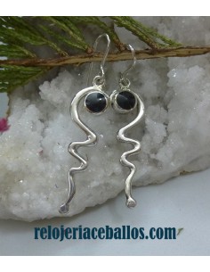 Pendiente diseño moderno con Azabache F134
