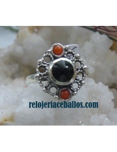 Sortija artesanal de Plata con Azabache y Coral B-41R