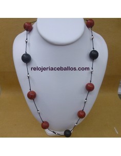 Collar combinado de coral y lava volcánica C1L