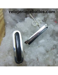 T045021 Pendiente de presión recto con Azabache