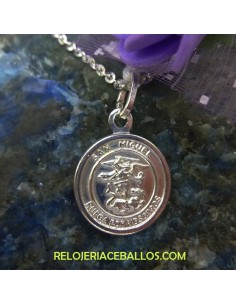Medalla de plata con el Arcángel San Miguel