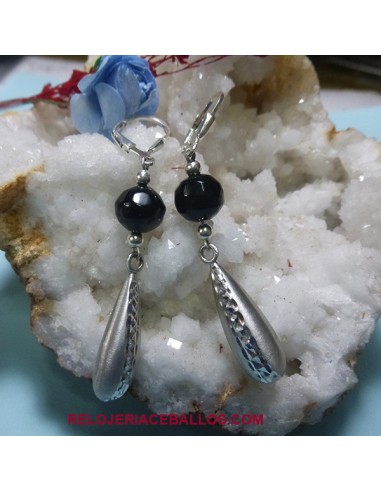 Pendientes de plata con bola facetada de Azabache