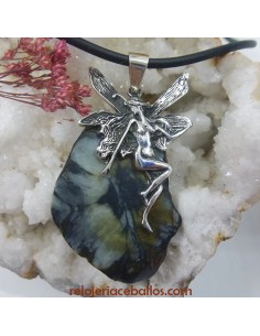 Piedra Celta Quiastolita con Hada Colgante QW