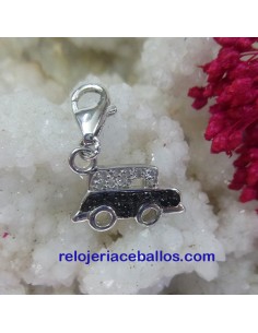 Charm con Cochecito antíguo de pedrería