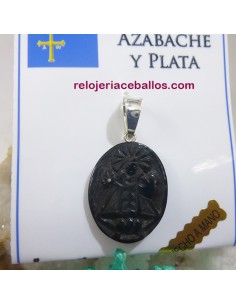 Virgen de Covadonga tallada...