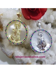 Virgen de Covadonga con...