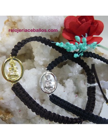 Pulsera de macramé con Virgen de Covadonga