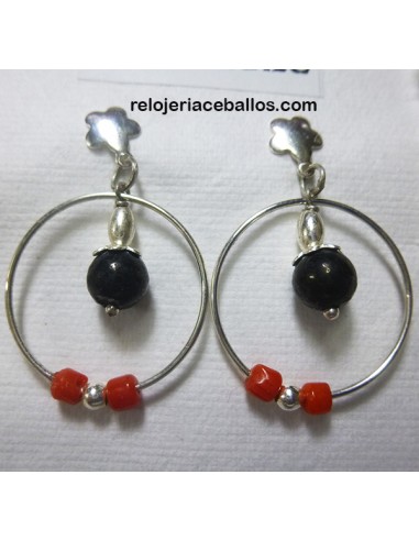 Pendiente juvenil con azabache y coral