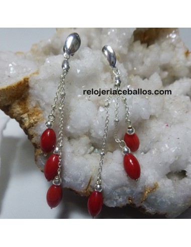 Pendientes largos con coral rojo