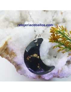 Colgante con luna de carbón y pan de oro