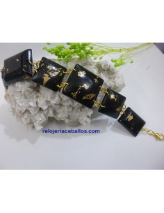 Pulsera artesana con carbón reestructurado