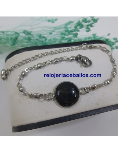 Pulsera con carbón reestructurado