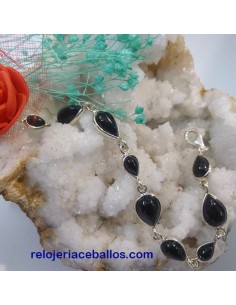Pulsera de plata con lágrimas de Azabache