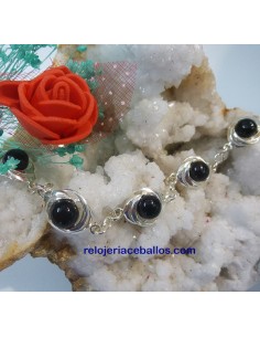 Pulsera con bucles de plata y azabache