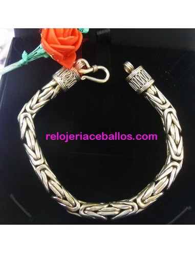 Pulsera cordón tipo Bali en plata