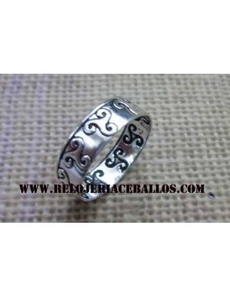 Anillo Triskel de plata  146-0001