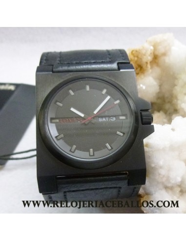 Reloj Levis cro. ref L002