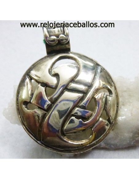 Nudo Colgante Celta de Plata B-112