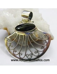 Colgante de plata y azabache 101-0059