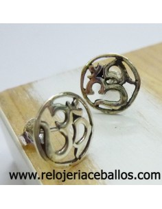 Pendientes con símbolo OM ref 320-488