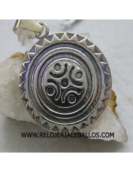 Estela de barros y lombera de plata R450