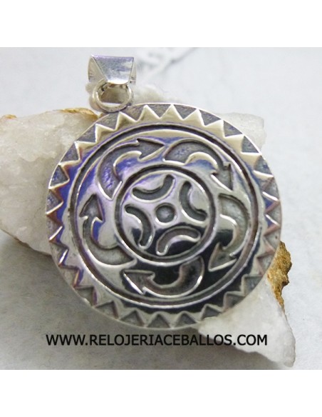 Estela de barros y lombera de plata R450