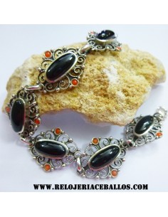 Pulsera artesana con...