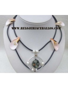 Collar de Quiastolita y...