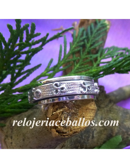 Anillo triskel antiestrés 146-0010