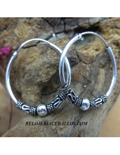 Aretes de Bali mediano...