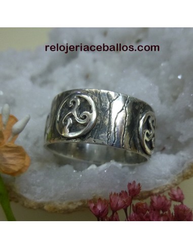 Anillo de plata con Triskeles ATR3