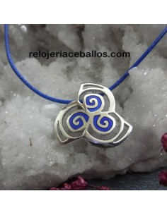 EF114C Colgante con Triskel Esmaltado Azul